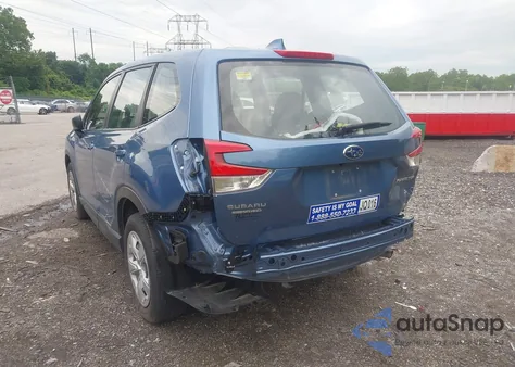 2022 Subaru Forester из США, поврежденный, VIN JF2SKAAC0NH417503